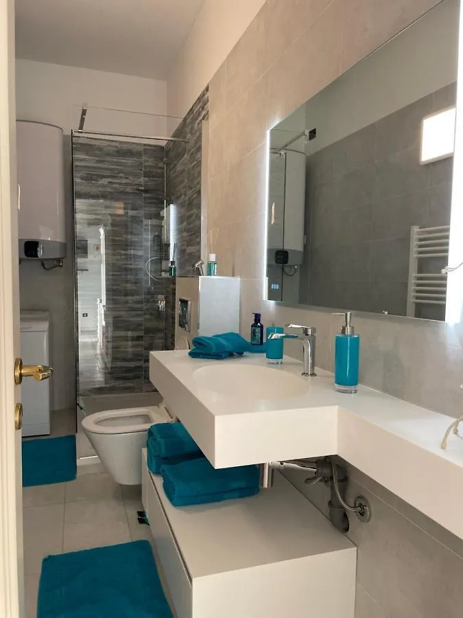 Menton Centre Vue Imprenable Sur Mer Et Jardin Bioves