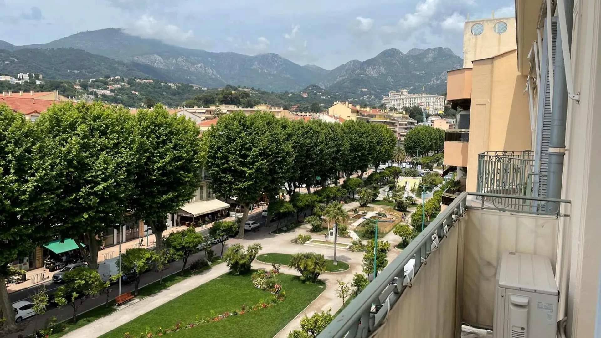 Menton Centre Vue Imprenable Sur Mer Et Jardin Bioves Apartment