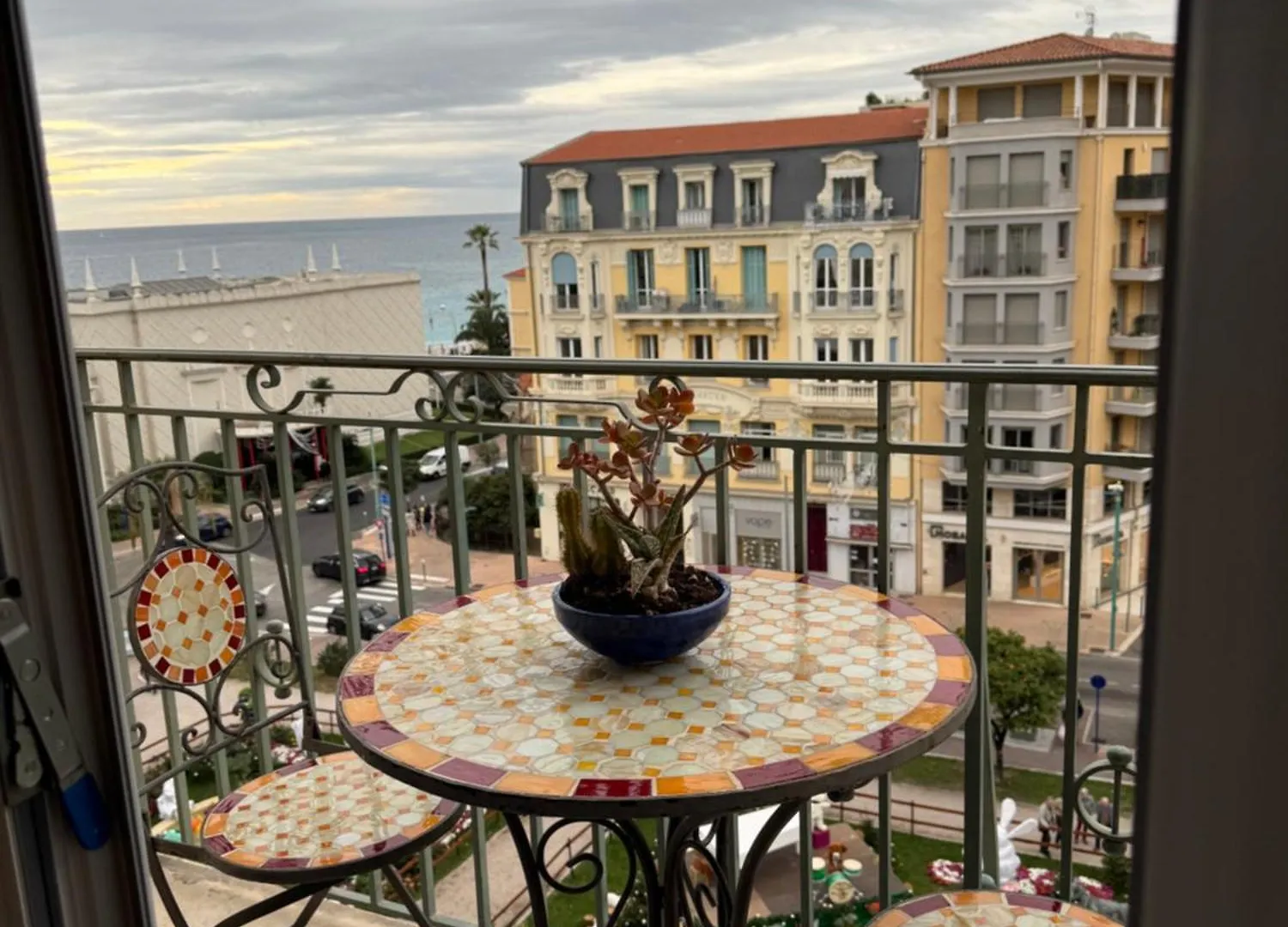 Apartment Menton Centre Vue Imprenable Sur Mer Et Jardin Bioves
